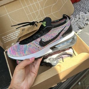 Nike flyknit size 6.5